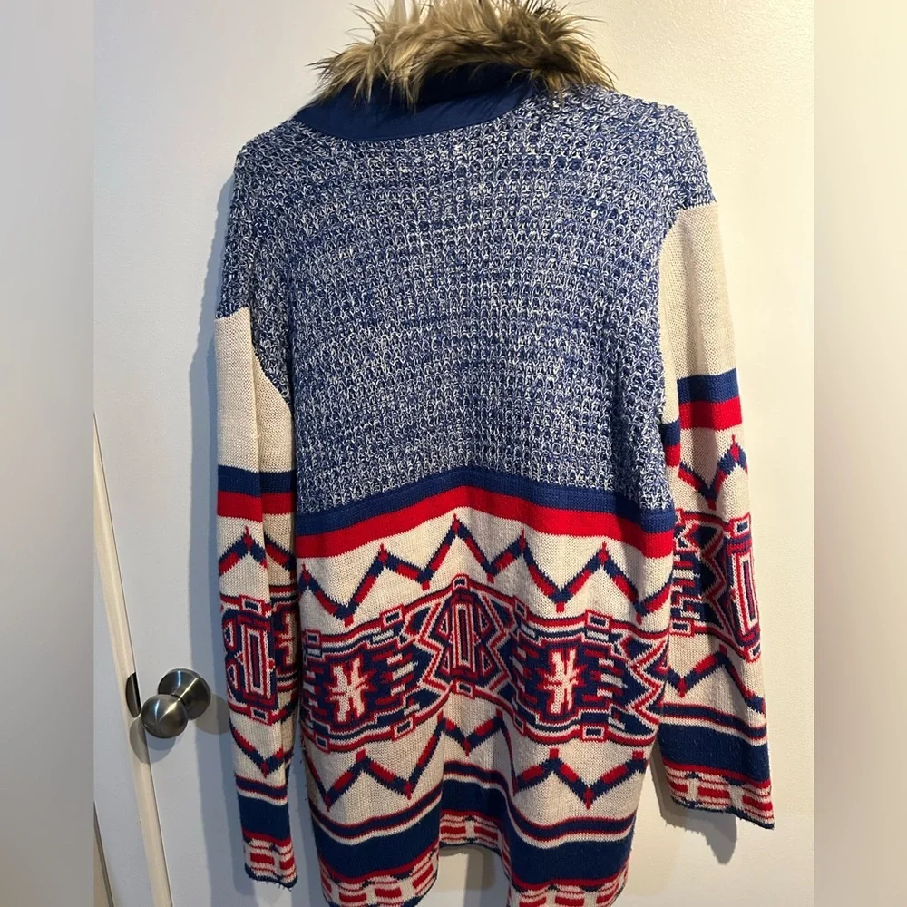 MINKPINK Multicolor Patterned Cardigan with Faux Fur Trim - Picture 3 of 4